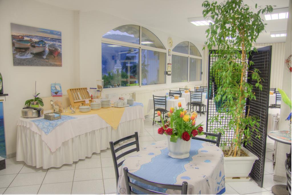 Hotel Deutsche Familien Finale Ligure Zewnętrze zdjęcie
