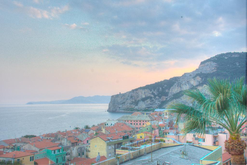 Hotel Deutsche Familien Finale Ligure Zewnętrze zdjęcie