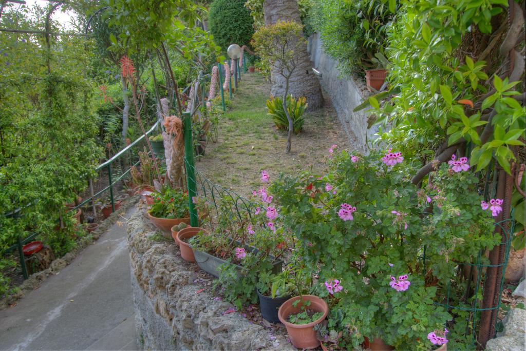 Hotel Deutsche Familien Finale Ligure Zewnętrze zdjęcie