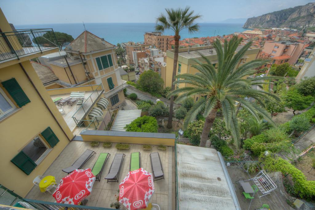 Hotel Deutsche Familien Finale Ligure Zewnętrze zdjęcie