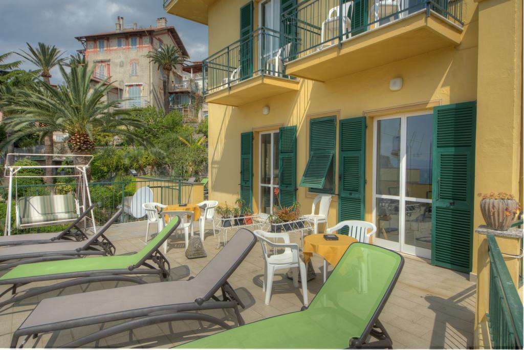Hotel Deutsche Familien Finale Ligure Zewnętrze zdjęcie