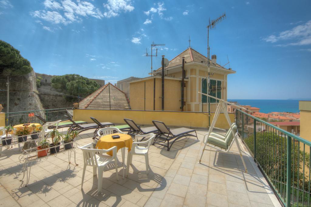 Hotel Deutsche Familien Finale Ligure Zewnętrze zdjęcie