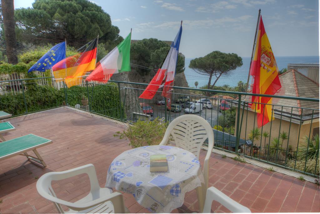 Hotel Deutsche Familien Finale Ligure Zewnętrze zdjęcie