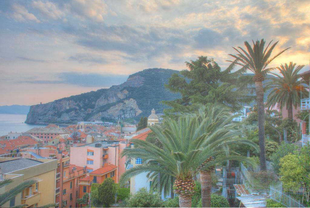 Hotel Deutsche Familien Finale Ligure Zewnętrze zdjęcie