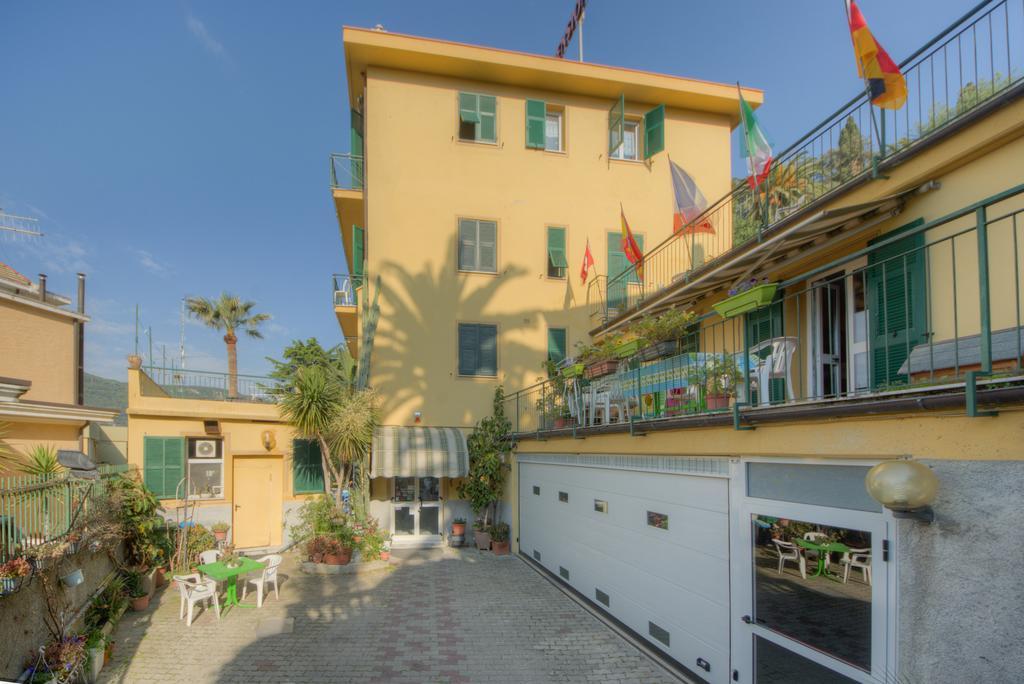 Hotel Deutsche Familien Finale Ligure Zewnętrze zdjęcie